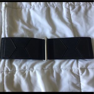 🚨SOLD🚨 Black Waist Belt  🖤